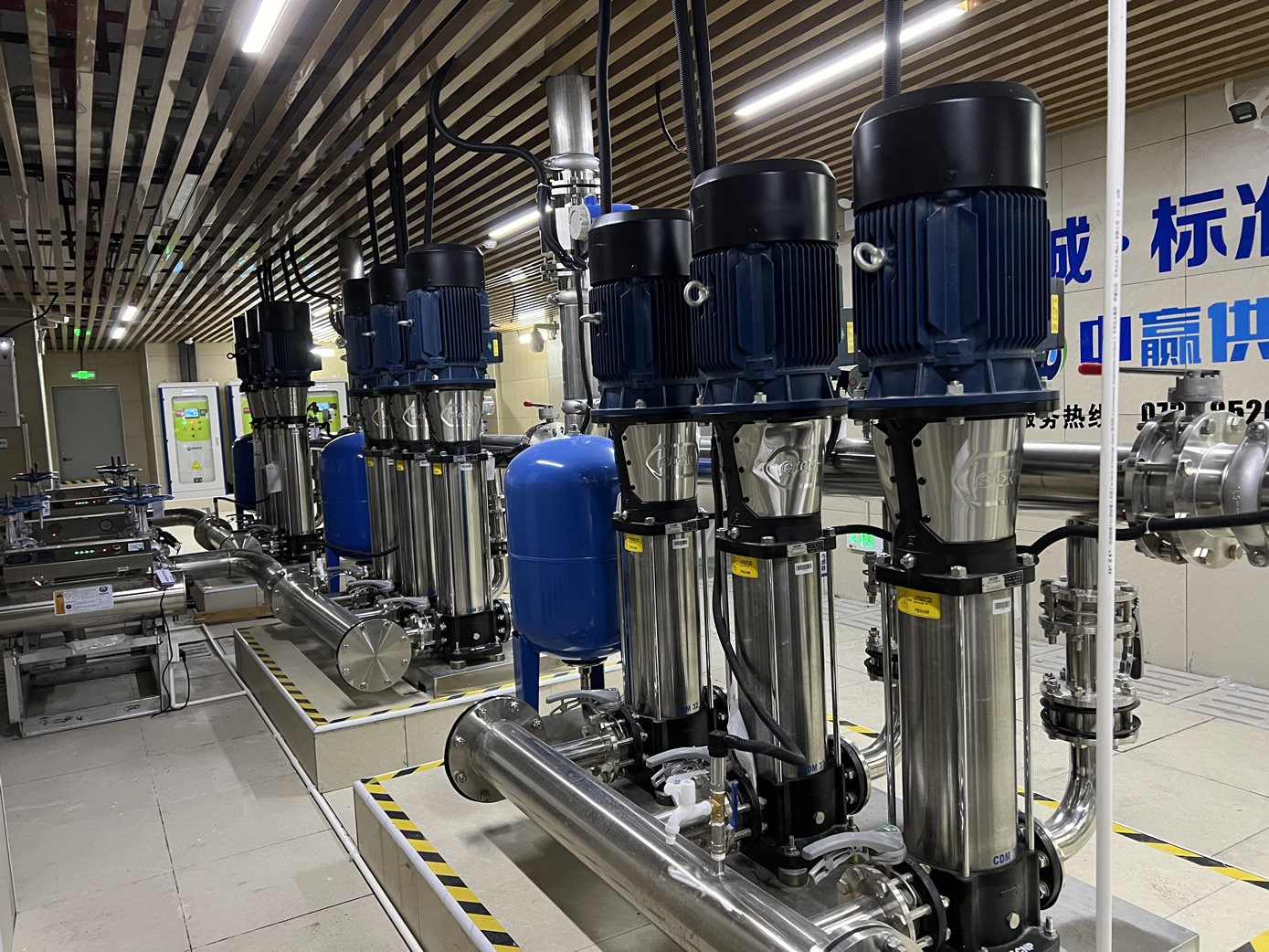 小區(qū)供水二次增壓設備 小區(qū)供水二次增壓設備